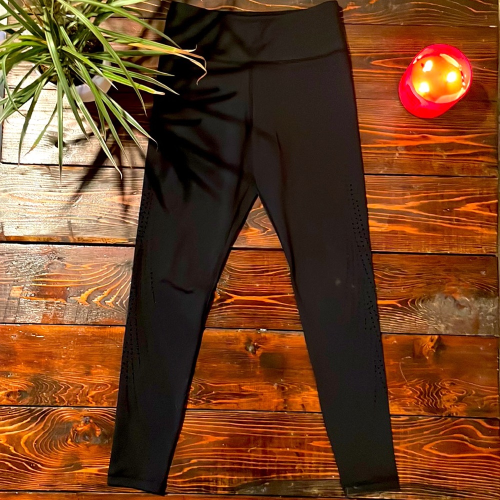 Gently Used Curves N Combatboots Curvscription Leggings w/ Cut Outs Size small